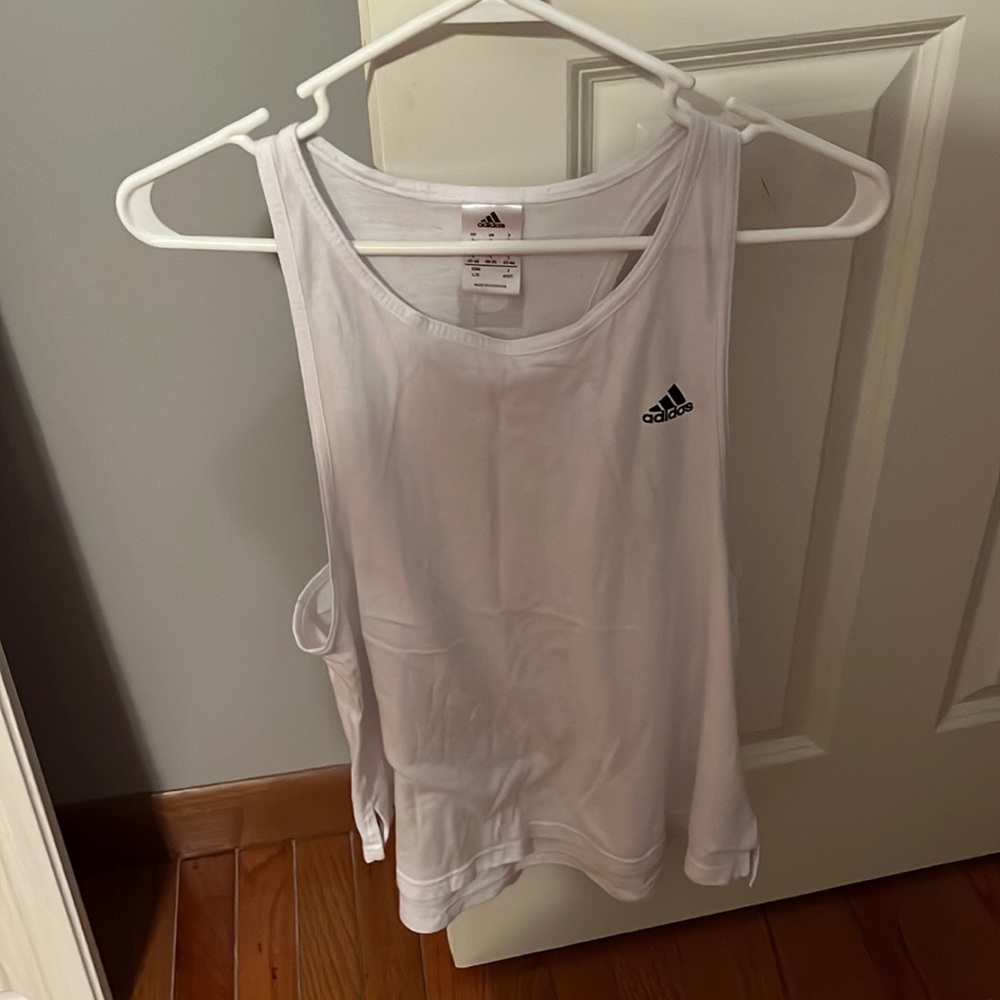 Women’s Adidas workout top